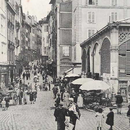 バイヨンヌCarre Des Halles Centre Historiqueアパートメント エクステリア 写真